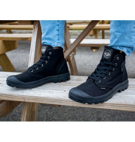 Palladium PAMPA HI 02352 - Noir - 02352$060.02PA