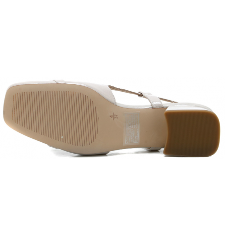 Caprice 29501 - Beige - 29501$141.13CA