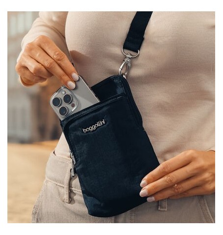 Baggallini AAC459 ACTIVITY CROSSBODY - Black - AAC459$B0001